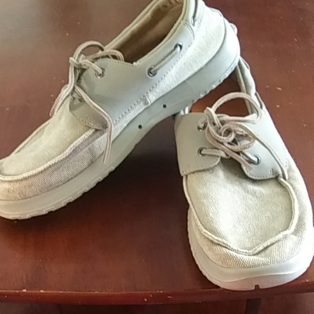 Men's shoes